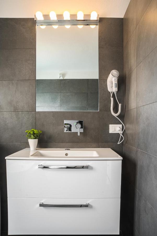 Apartments Florence - Pier Capponi Duomo Zewnętrze zdjęcie